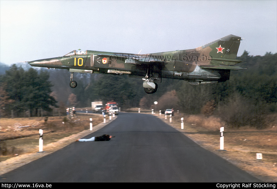 MiG-27D